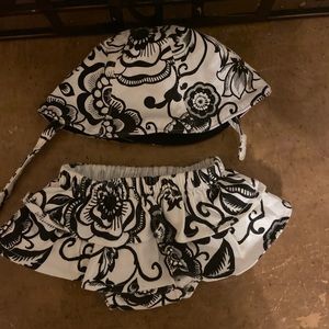 Baby hat and bottom set